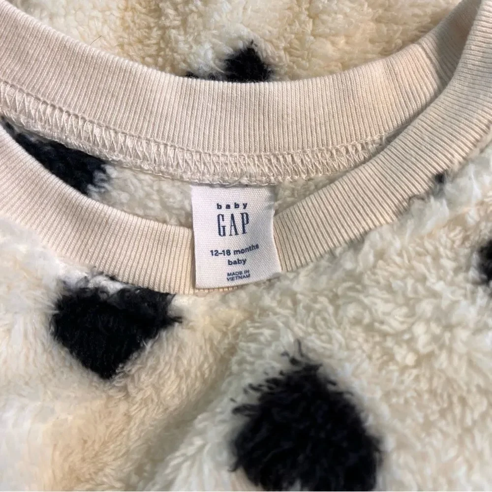 GAP Kids Baby Ivory Fuzzy Fleece Crew Set Black Hearts Size 12-18 Months EUC